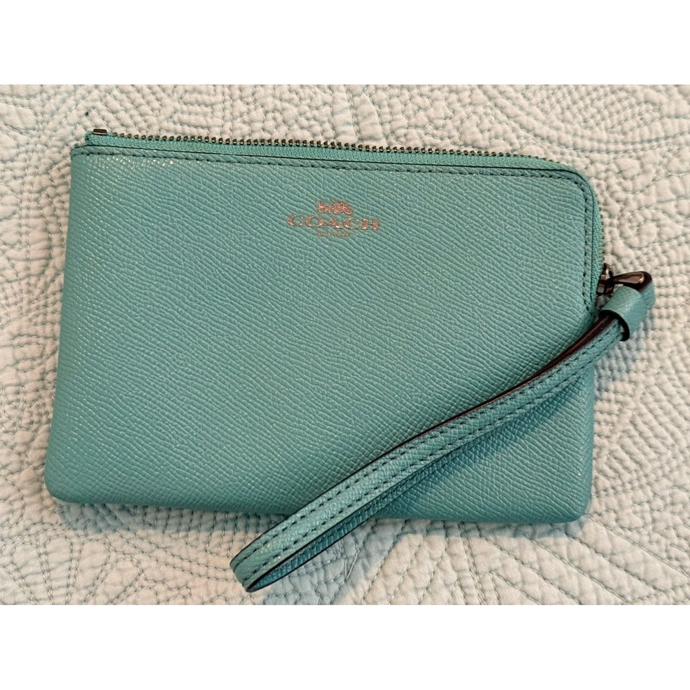 Coach F58032 Aqua Blue Crossgrain Leather Corner Zip Wristlet Wallet